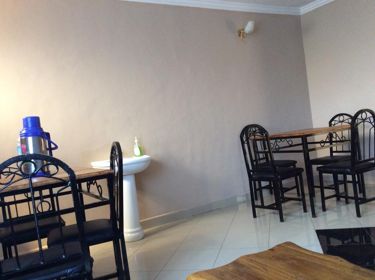 Anmut Hostel Lushoto Екстериор снимка